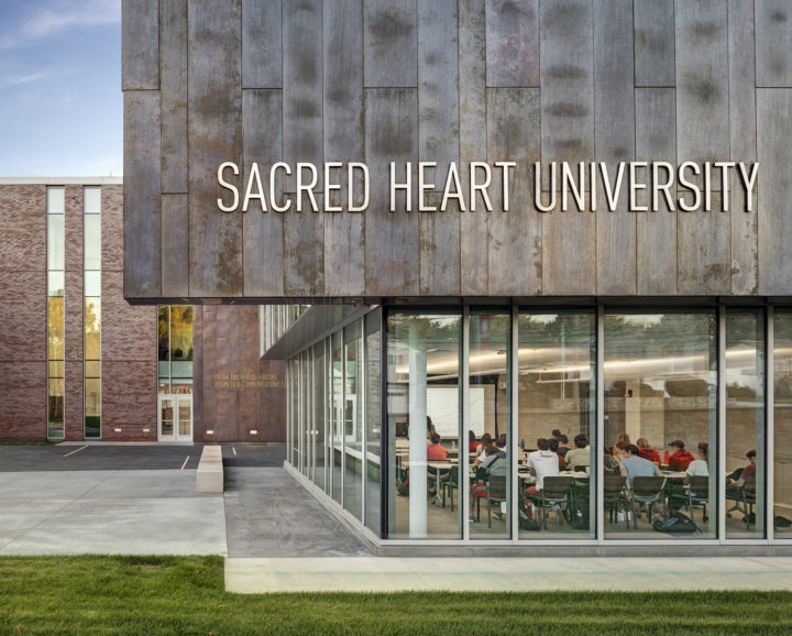 Sacred Heart University Martire Business & Communications Center – Sasaki